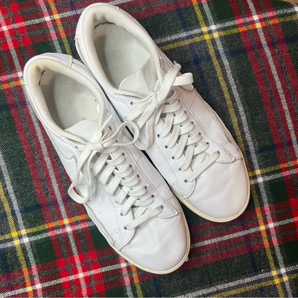 Nike Classic Blazer Low Top Sneakers 8 Mens - Picture 4 of 9